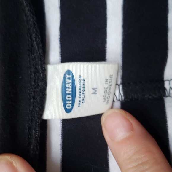 Old Navy black & white stripe shift tee stretch dress size M - Picture 4 of 7